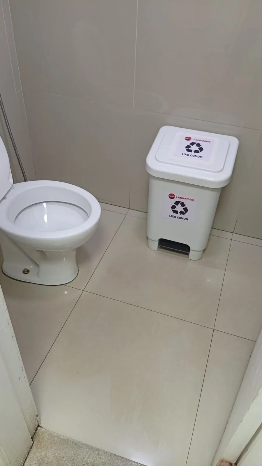 Limpeza de banheiro hospitalar